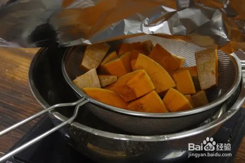 蛋糕培训：焙蕾甘甜的南瓜子全麦面包