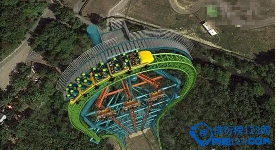 最刺激体验：世界最高的跳楼机你还敢跳吗？